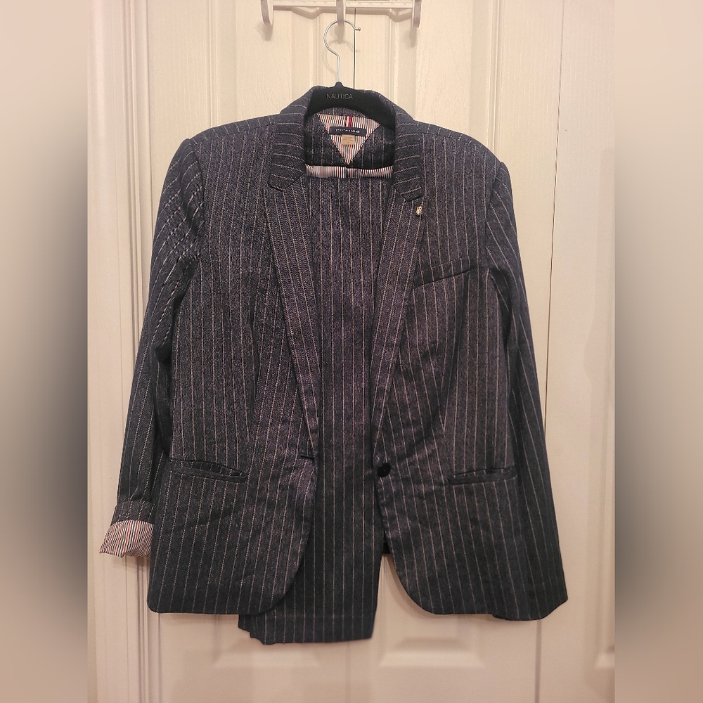 Tommy Hilfiger suit